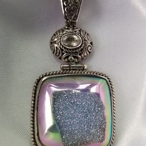 🤩Druzy Quartz Pendant